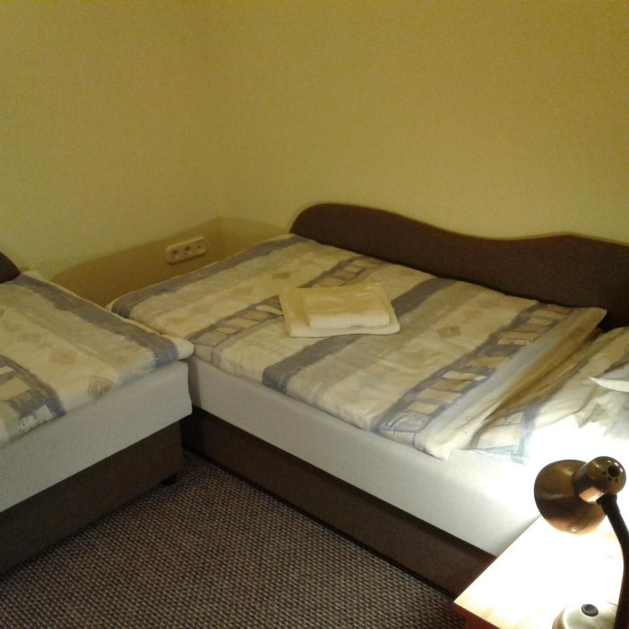 Molnar Apartman Hévíz Buitenkant foto